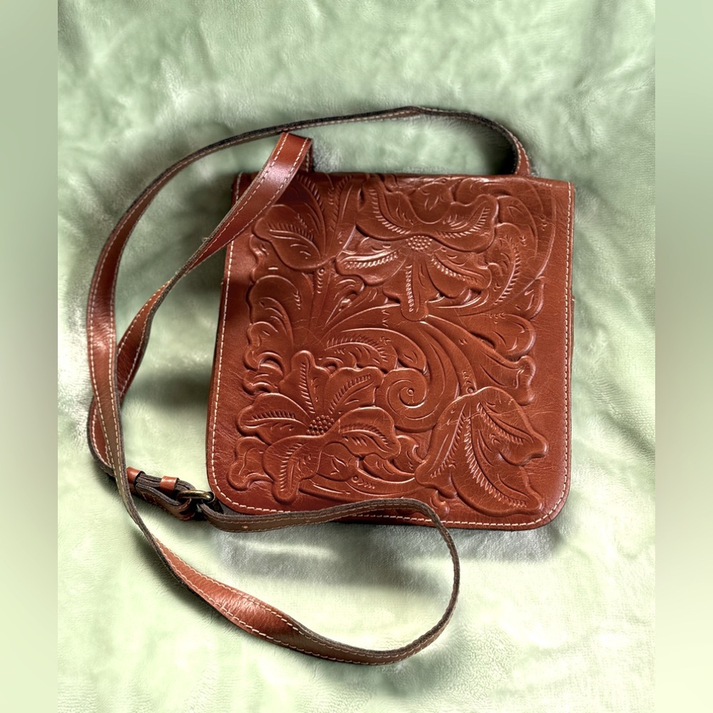 Patricia Nash Women's GIRONA CROSSBODY BAG Leather Florence